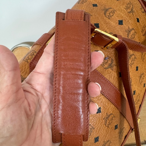 MCM VISETOS  VINTAGE COGNAC TWO SIDED LUGGAGE MESSENGER BAG. MADE IN GERMANY - Picture 5 of 16